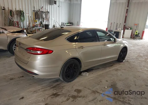 2018 Ford Fusion Se z USA, uszkodzony, nr VIN 3FA6P0HD9JR266864